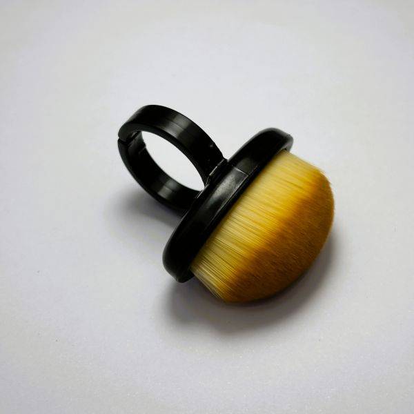 Brossette ovale noire